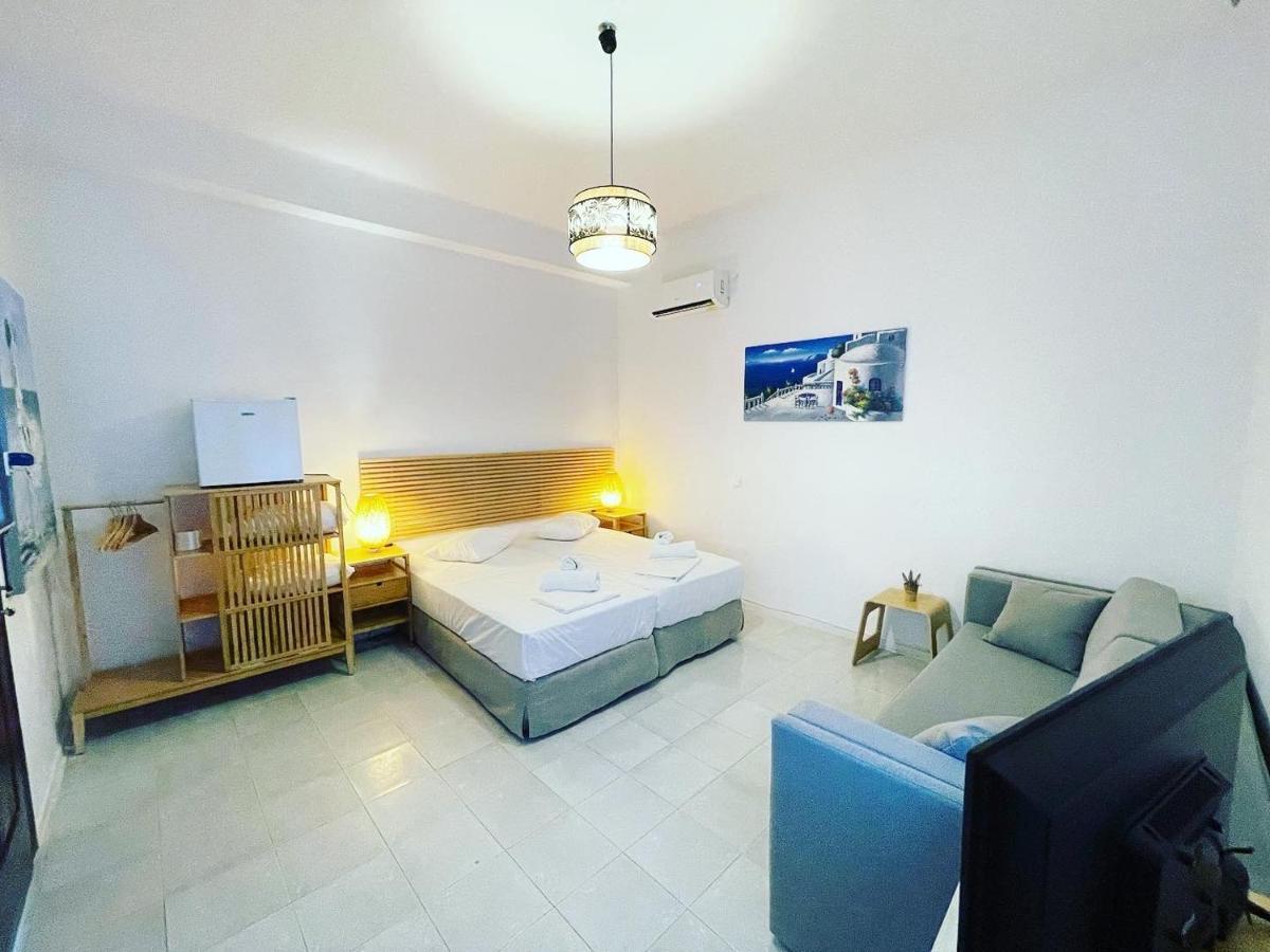 Hotel Albatross Livadi  Zewnętrze zdjęcie