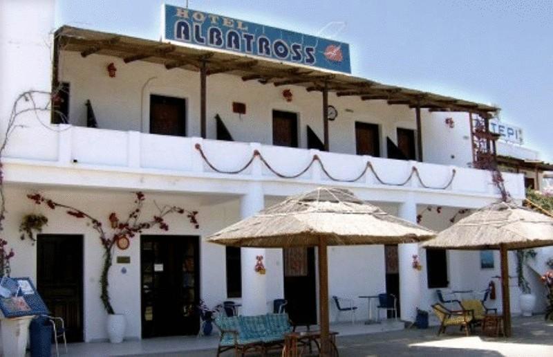 Hotel Albatross Livadi  Zewnętrze zdjęcie